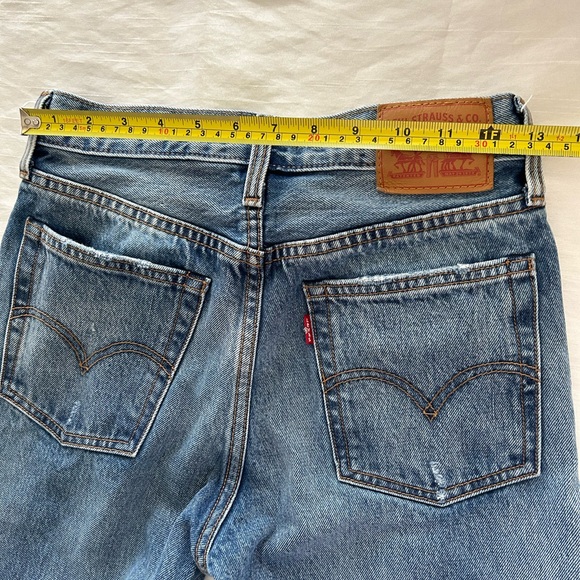 Levi’s Wedgie Straight Jeans - Picture 6 of 10